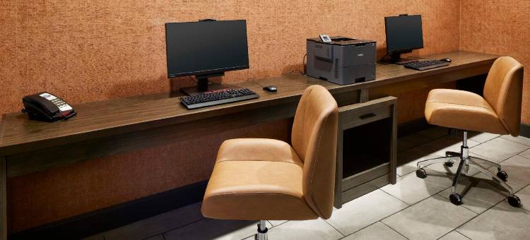 纽瓦克机场希尔顿欢朋酒店(Hampton Inn Newark Airport)图片