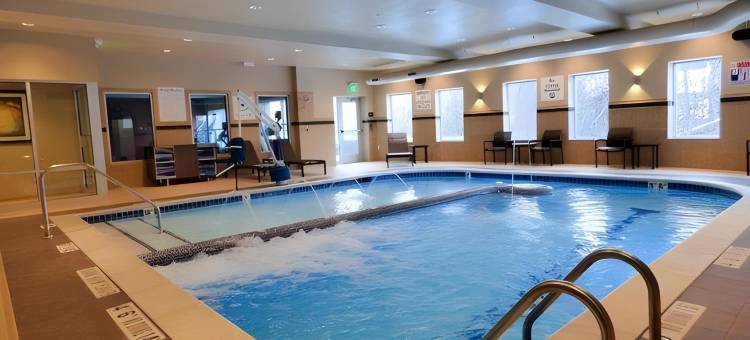 普利茅斯安娜堡区智选假日套房酒店(Holiday Inn Express & Suites Plymouth - Ann Arbor Area)图片