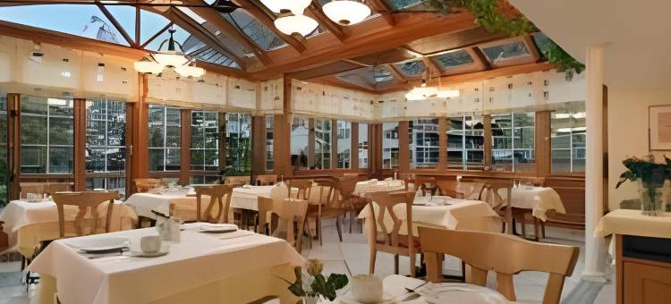 库诺奈高级酒店(La Couronne Hotel & Spa)图片