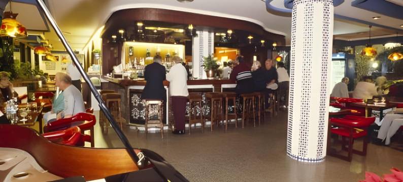 巴约迪洛公寓酒店(Hotel Apartamentos Bajondillo)图片