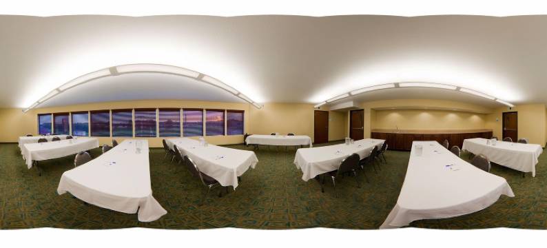 Holiday Inn Express 滑铁卢的雪松瀑布 by IHG(Holiday Inn Express WATERLOO-CEDAR FALLS by IHG)图片