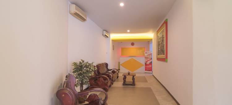 红多兹酒店-近芒加杜阿ITC(RedDoorz Near ITC Mangga Dua)图片
