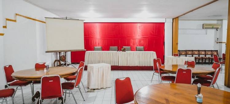 红多兹酒店@尤格兰(RedDoorz @ Ungaran)图片