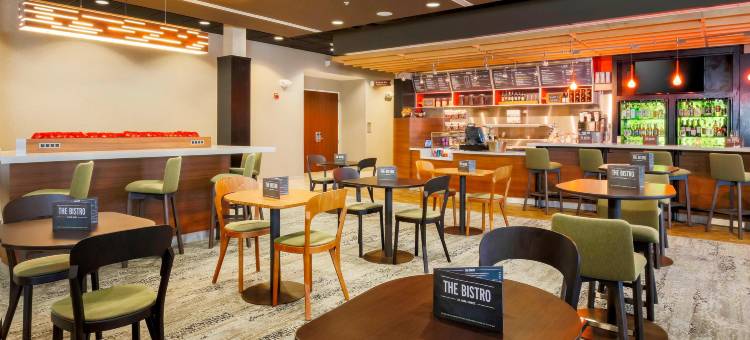 达拉斯阿林顿南万怡酒店(Courtyard Dallas Arlington South)图片