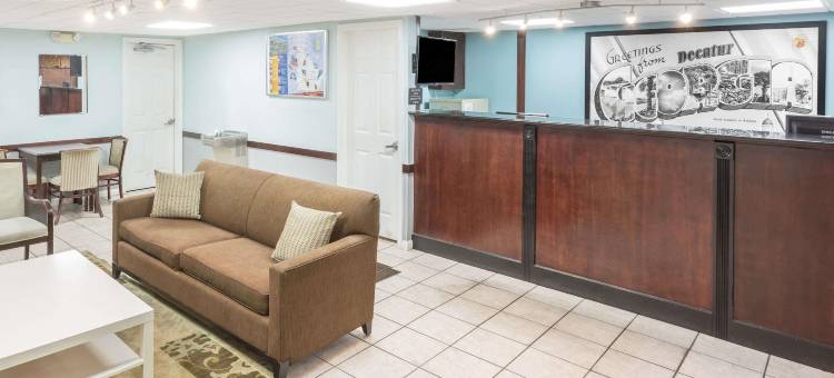 速8迪凯特酒店(Super 8 by Wyndham Decatur/Lithonia/ATL Area)图片