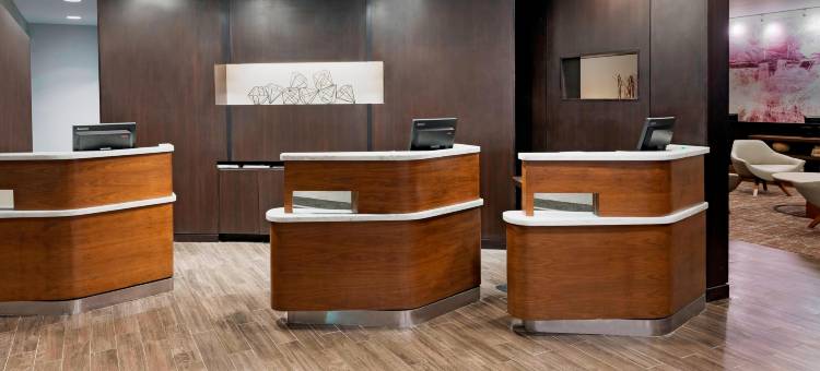 韦恩堡市区格兰德韦恩会展中心万怡酒店(Courtyard Fort Wayne Downtown at Grand Wayne Convention Center)图片