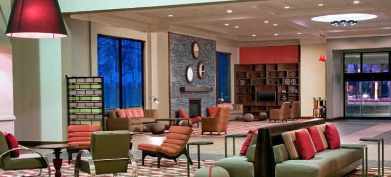 本顿维尔福朋喜来登酒店(Four Points by Sheraton Bentonville)图片