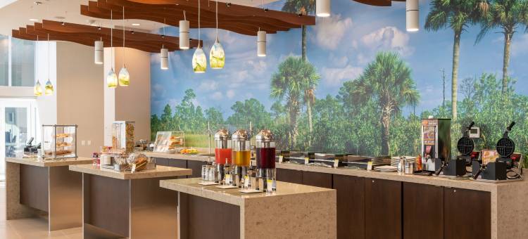 迈阿密多拉希尔顿逸林酒店(DoubleTree by Hilton Miami Doral)图片