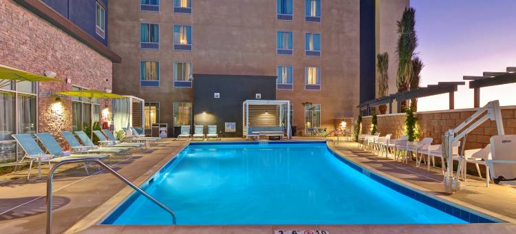 丘拉维斯塔东湖欢朋酒店(Hampton Inn Chula Vista Eastlake)图片