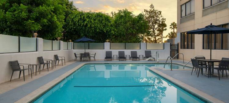 赛普里斯阿纳海姆/橙县万怡酒店(Courtyard Cypress Anaheim/Orange County)图片