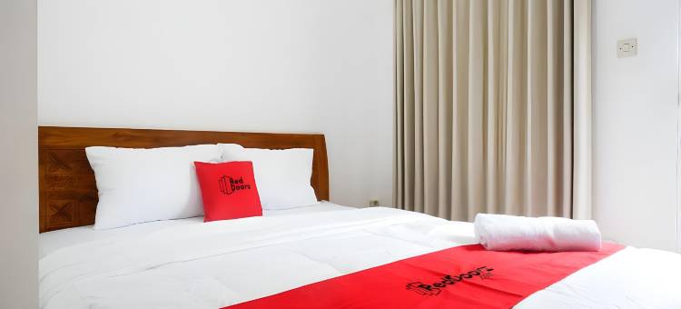 红多兹伊斯兰酒店-近三宝垄克拉皮亚克收费站出口(RedDoorz Syariah Near Exit Tol Krapyak Semarang)图片