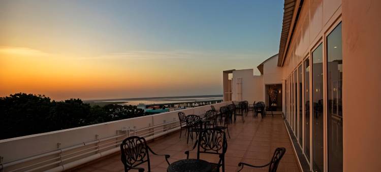 殿下大酒店(The Grand Highness)图片