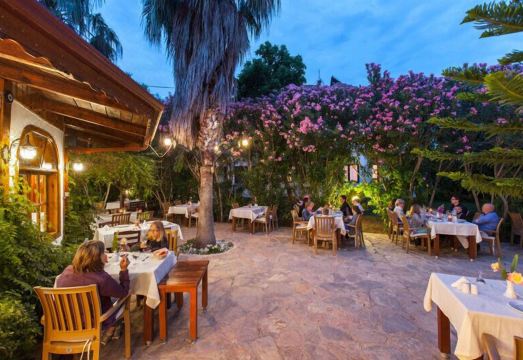 Aida Hotel Hotel Overview