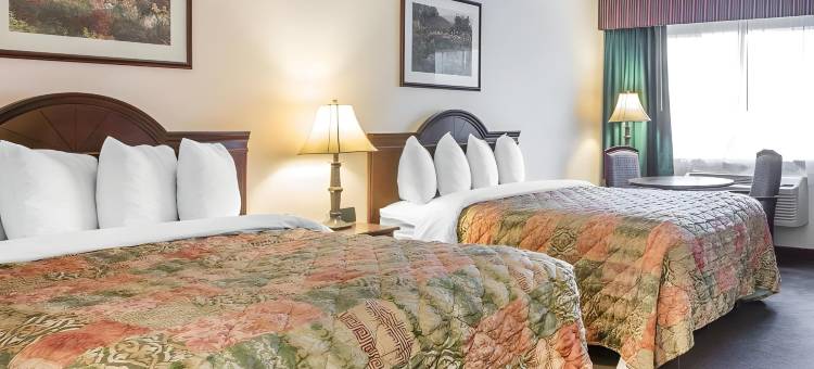 卡梅伦帕克诗格尔斯普林斯凯艺套房酒店(Quality Inn & Suites Cameron Park Shingle Springs)图片