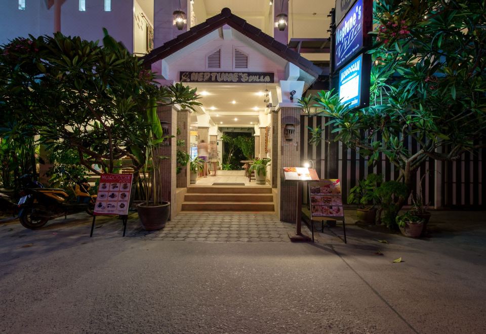Neptune's Villa Hotel Over view