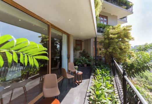 Serene Villa 38 Hotel Overview