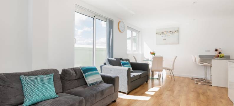 伦敦恩菲尔德的Skyvillion Tower Points - Tower Point 可爱公寓(Skyvillion - Cozy Apartments in Enfield Town with Free Parking & Wifi)图片