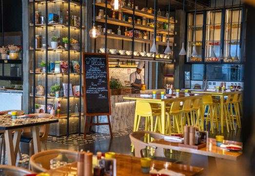 Grand Hyatt Abu Dhabi Hotel and Residence Emirates Pearl Hotel Overview