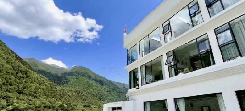 四姑娘山向往的民宿(双桥沟景区店)图片