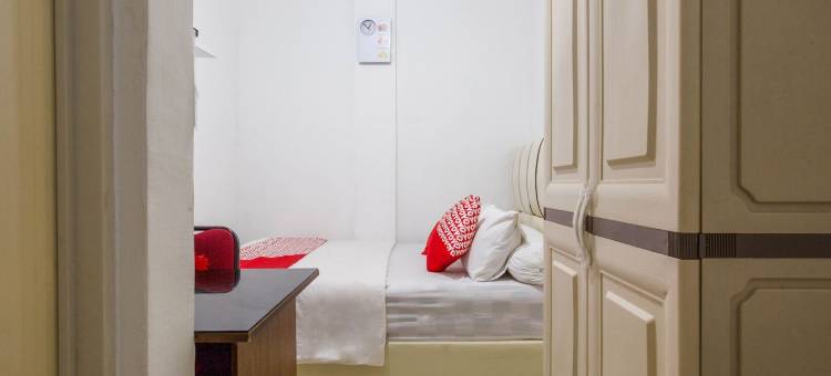 OYO 3420亚历克斯青年旅馆(RedDoorz Near Jalan MP Mangkunegara Palembang)图片