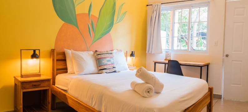 Selina River Venao图片