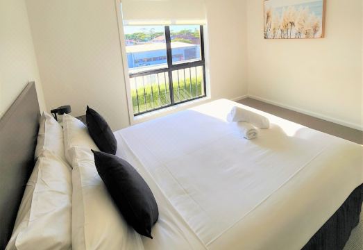 Oceanic on Thompson Apartments Hotel Overview