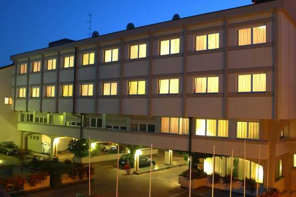 Augustus Hotel Hotel Overview