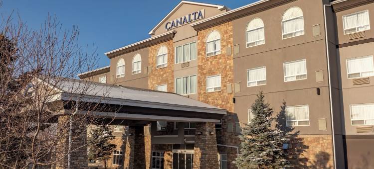 华美达高地河流酒店(Canalta High River)图片