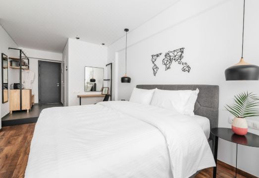 Evapollo Hotel Overview