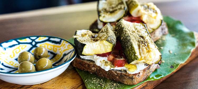 Selina River Venao图片