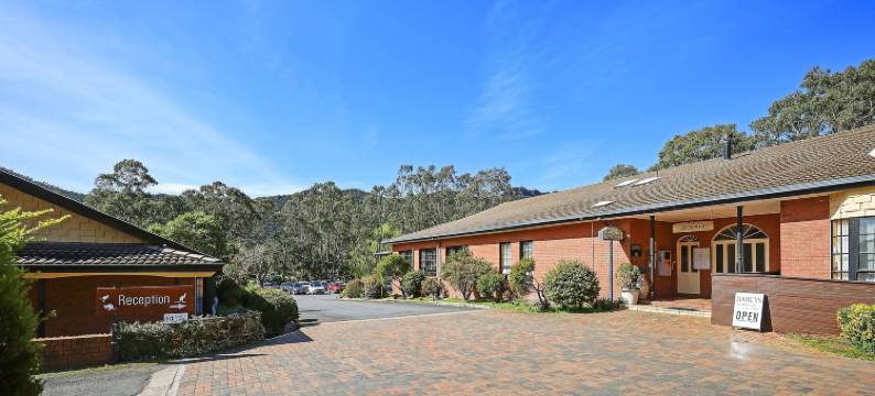 COUNTRY PLAZA 霍尔斯山谷国家广场大厅间隙(Country Plaza Halls Gap)图片