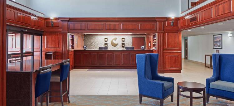 阿克伦吉尔克里斯特路伊克诺拉奇旅馆(Comfort Suites Outlet Center)图片