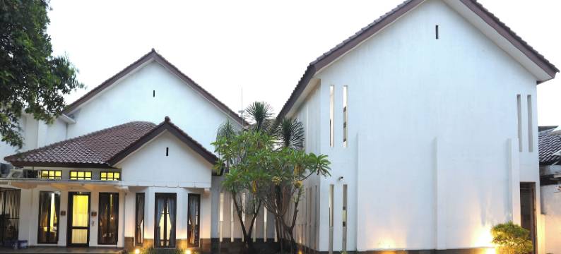 贾布卢武克传统门腾套房酒店(Jambuluwuk Heritage Menteng Suites)图片