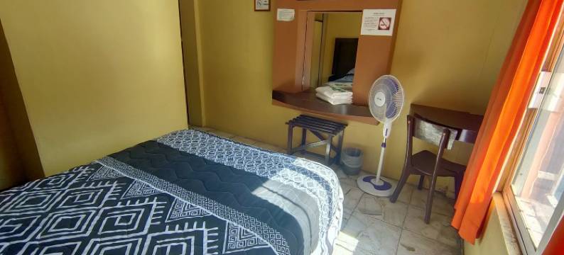 OYO 科隆酒店，双百广场，萨卡特卡斯中心(OYO Hotel Colón, Plaza Bicentenario, Zacatecas Centro)图片