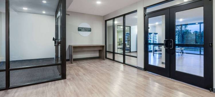 ECHO 套房长住酒店 by Wyndham 印第安纳波利斯 AmeriPlex(Echo Suites Extended Stay by Wyndham Indianapolis AmeriPlex)图片