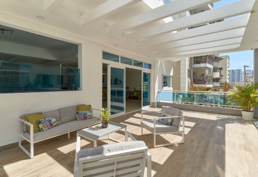 Central Park Tower Hotel Overview