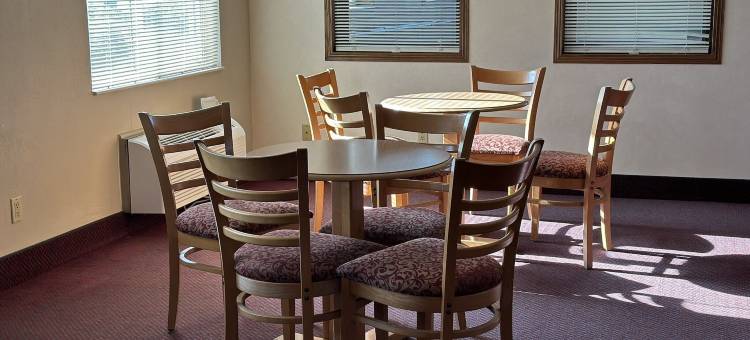 伊克诺旅馆，埃尔帕索，伊利诺伊州(Econo Lodge El Paso, IL)图片