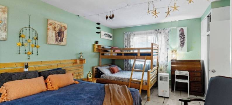 好莱坞，佛罗里达州的舒适两卧室 - 宠物友好(Bright 2Br Getaway | BBQ, Garden & Parking)图片