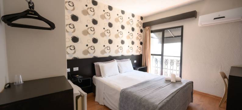 克罗尼尔酒店(Hotel Colonial)图片