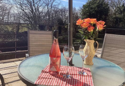 Quoit X Barn Hotel Overview