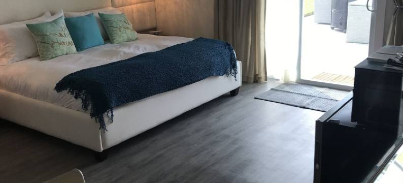 海中美人鱼海滨酒店(The Salty Mermaid Oceanfront Hotel)图片