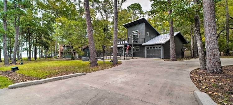 Cape Royale小屋，带火坑和水景(Cape Royale Cottage w/ Fire Pit & Water Views)图片