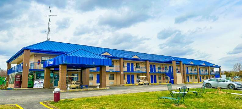 OYO 麦迪逊维尔 I-69 快乐住宿汽车旅馆(Happy Stay Inn Madisonville I-69 by OYO)图片