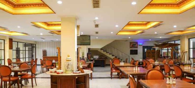 宇斯洛酒店餐厅及会议(Yusro Hotel Restaurant & Convention)图片