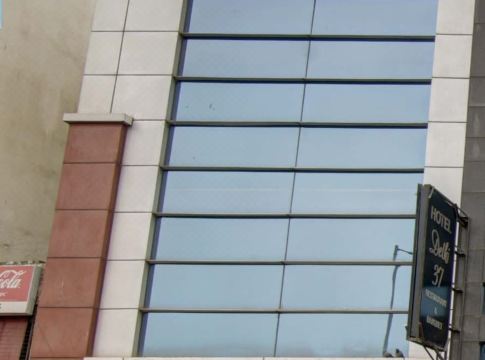 Hotel Delhi 37 Hotel Overview