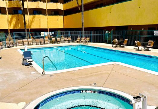 Radisson Hotel Santa Maria Hotel Overview