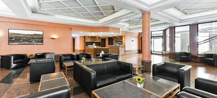 克隆施特莱勒诺德林根酒店(elaya hotel noerdlingen, Trademark by Wyndham)图片