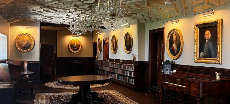 柳春庄园酒店(Lewtrenchard Manor)图片
