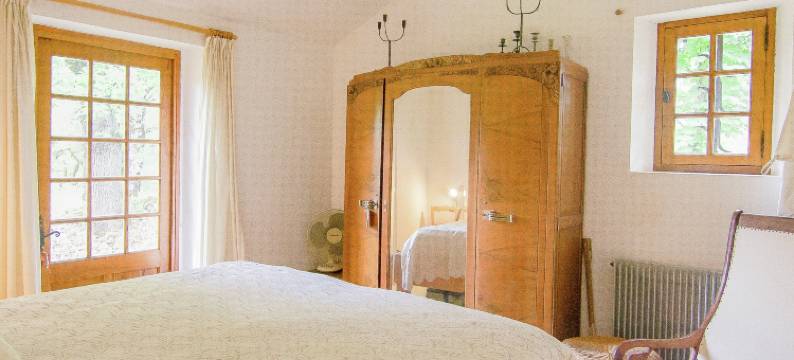 Hilltop Home with Valley View图片