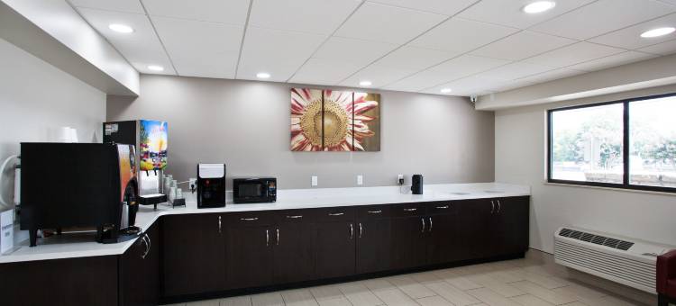 纳什维尔游乐场红屋顶PLUS+酒店(Red Roof Plus+ Nashville Fairgrounds)图片